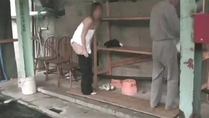 Muda pelacur mengambil kontol dari anaknya, dia menyembunyikan dari ayahnya porn jepang movie